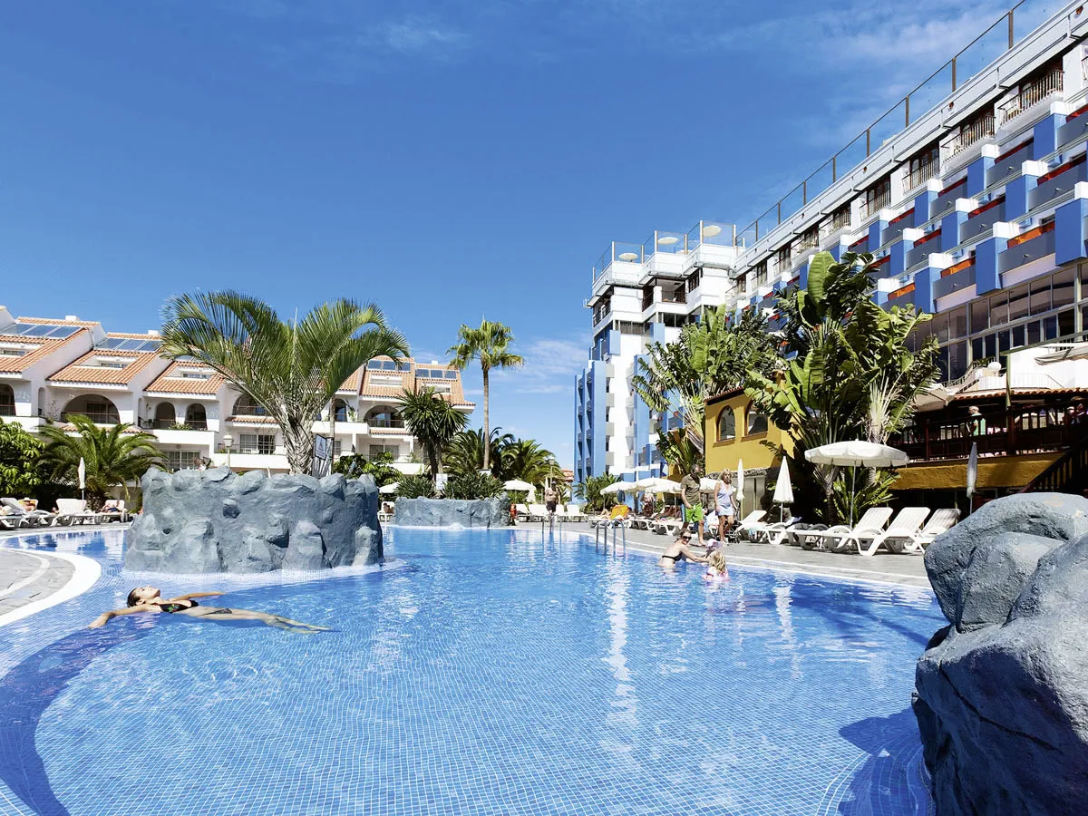 Paradise Park Fun Lifestyle Hotel